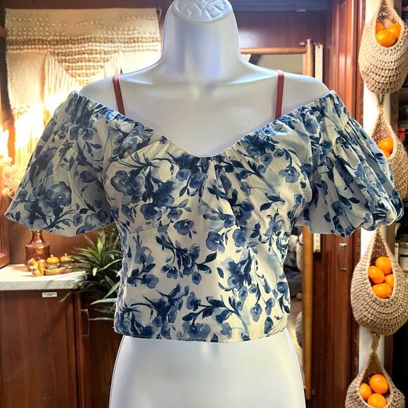 Abercrombie Y2K Puff Sleeve Crop Top XS | Floral Off Shoulder Blue White Smocked - Picture 1 of 11